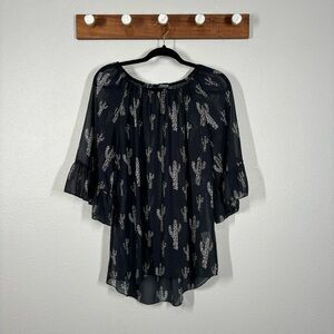 Cowgirl Hardware Cactus Cheetah Western Boho Print Semi Sheer Top Size Medium